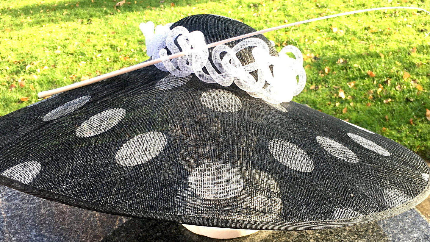 XL wide brim Hat. Black and White polka dot
